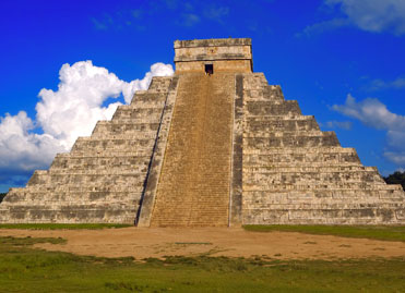 Picture of a pyramid in Mexico.