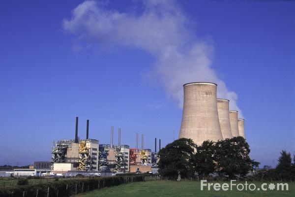 Photo of Nuclear power plant by Ian Britton